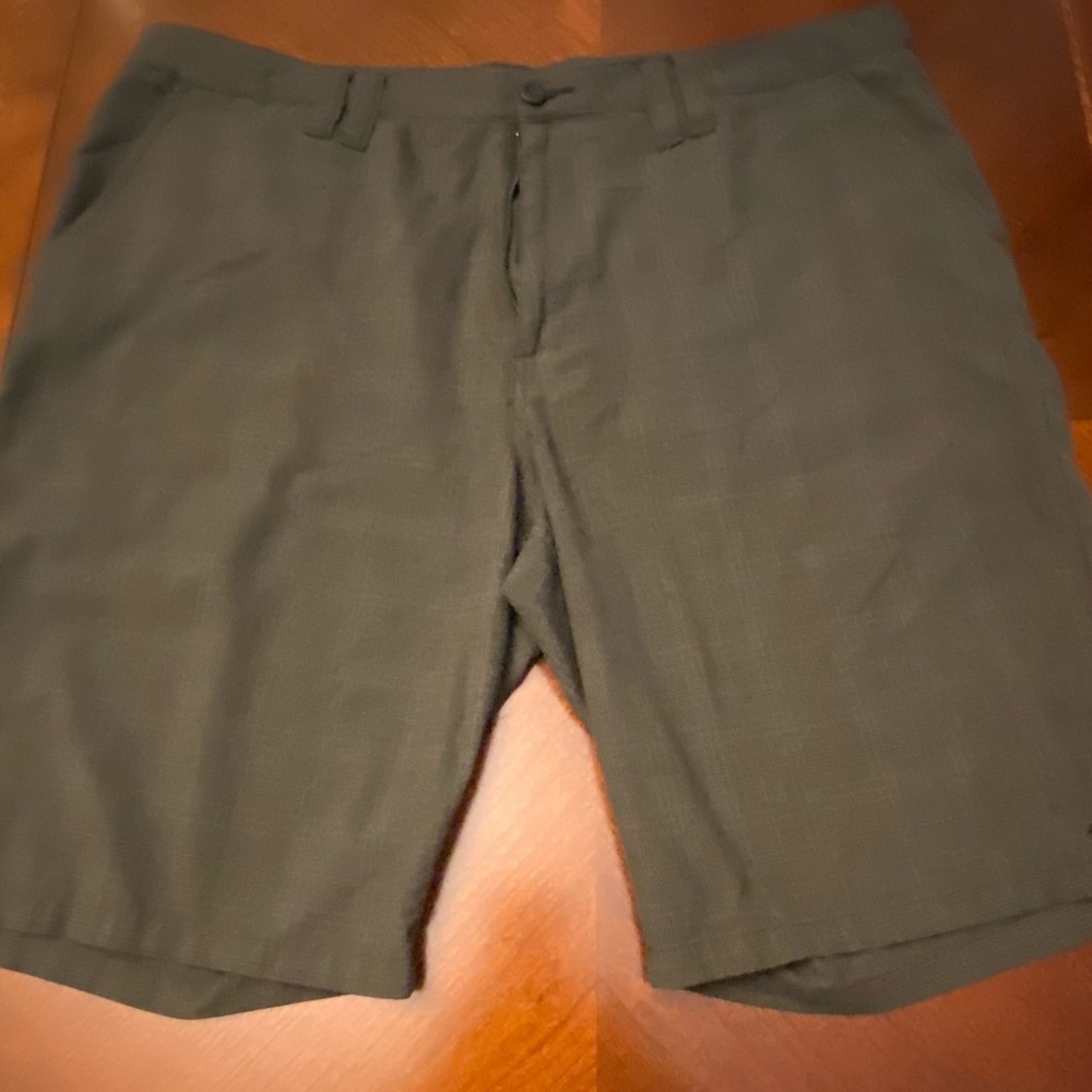 O’Neil Men’s Black/ Grey Shorts